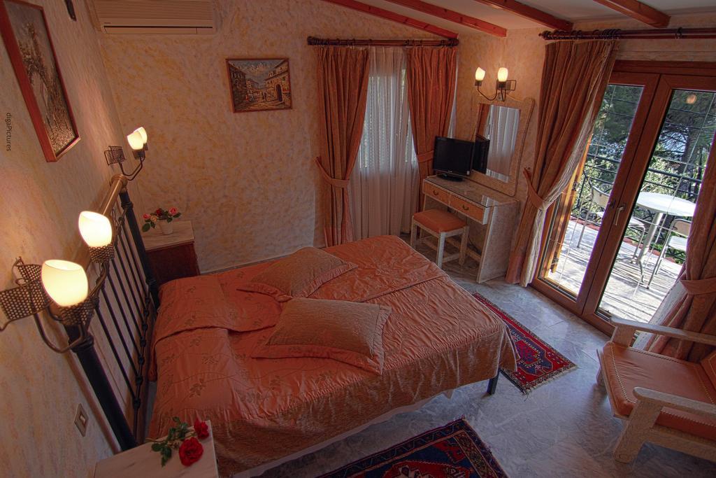 Mytilana Village Hotel Kedro